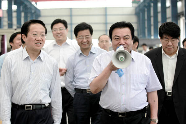 安徽省副省長唐承沛視察中德機(jī)床 安徽省副省長唐承沛視察中德機(jī)床