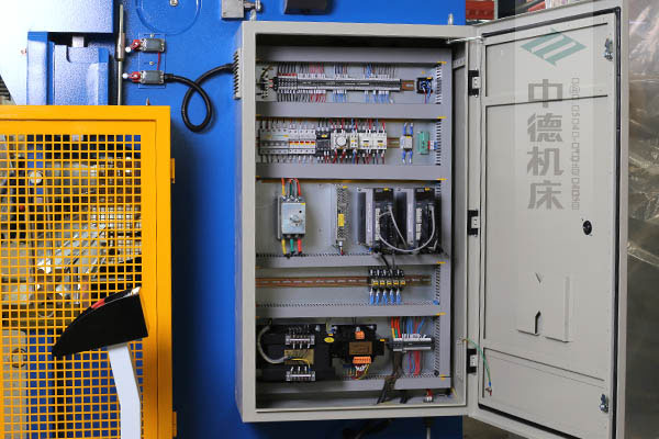 ZDPK-10032采用法國進口施耐德元氣件，穩(wěn)定耐用壽命長