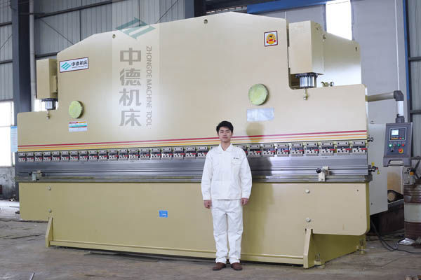 ZDP-20050正面特寫.jpg ZDP-20050正面特寫.jpg